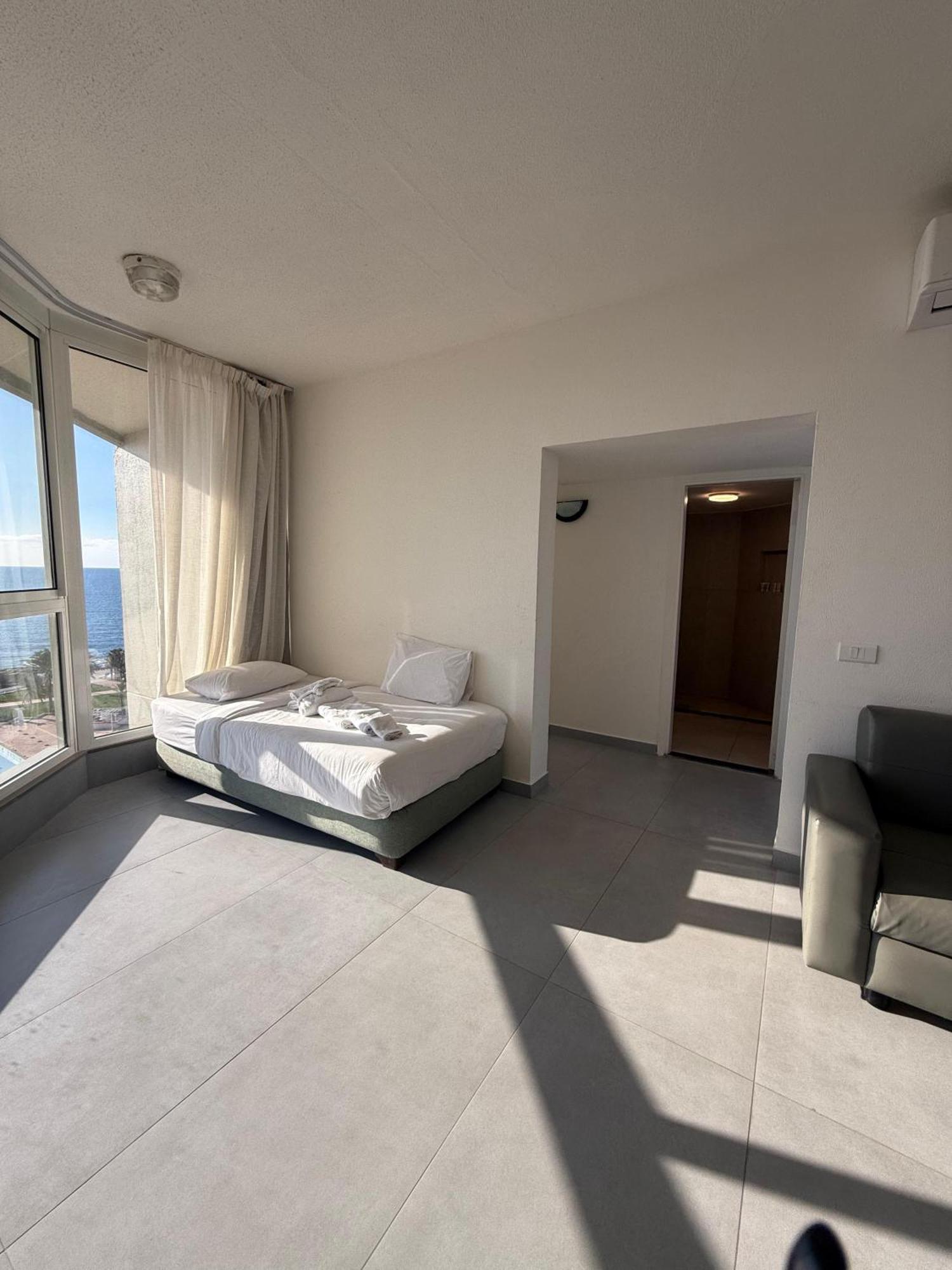 Aqualand Hotel & Resort Batroûn Esterno foto